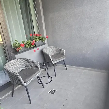 M's Cozy Rest Mamaia Nord Апартаменты *